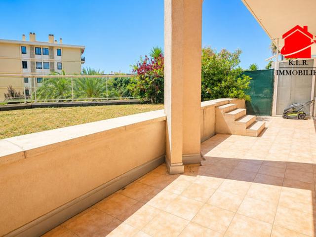 Appartement 2 pièces en rez de jardin: Corniche Fleurie