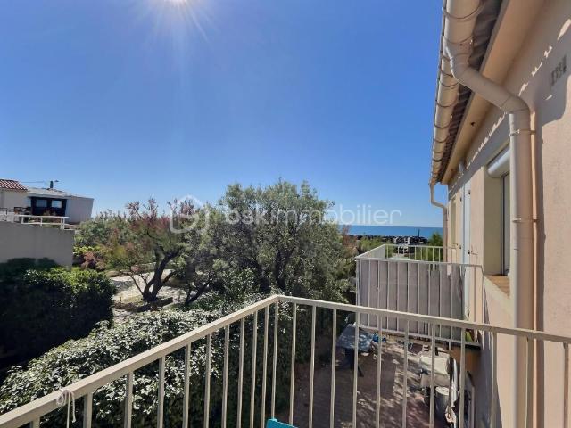 Appartement meublé 2 pièces entièrement rénové avec vue mer – à 50 m de la plage
