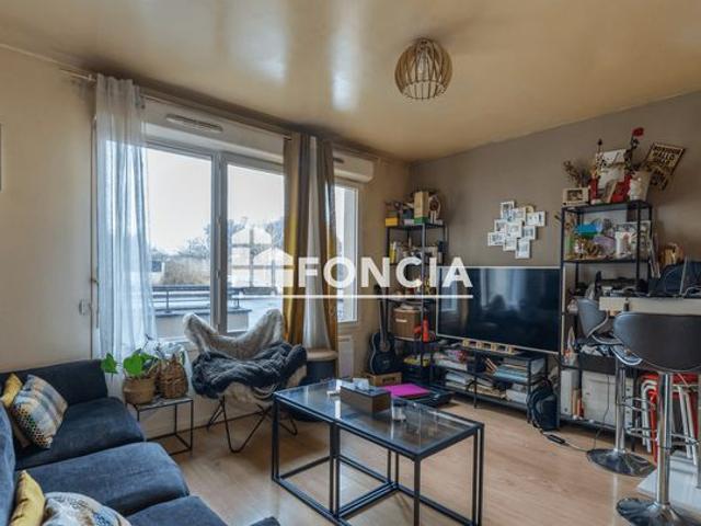 Appartement 2 pièces + Espace bureau dans une résidence récente