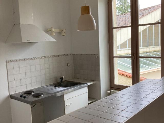 Appartement 2 pièces Fontenay le Comte 41.00m² 560€ à louer l'Adresse