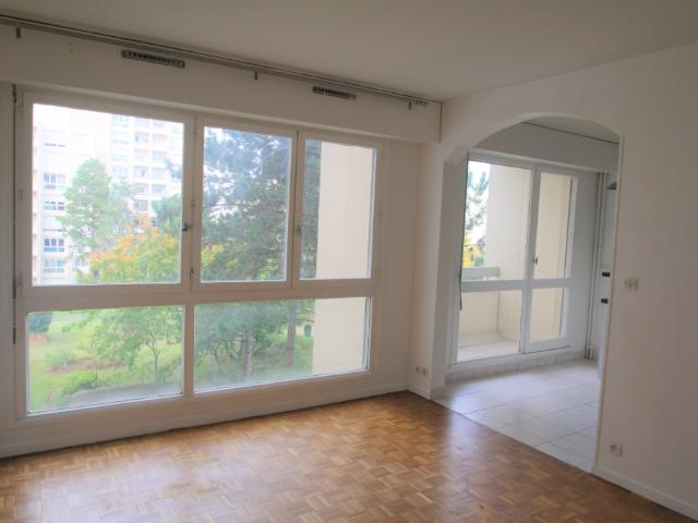 APPARTEMENT 2 PIECES HAUTS DE CHATOU