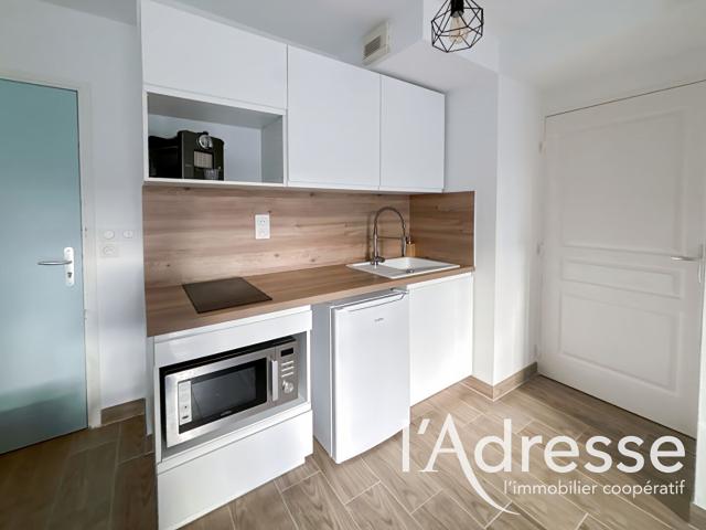 Appartement 2 pièces La Ciotat 33.00m² 890€ à louer l'Adresse
