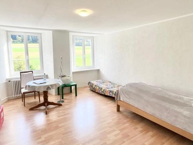 Appartement 2 pièces lumineux au rez de chaussée à Sonvilier