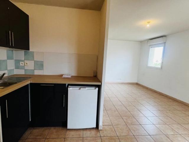 Appartement 2 pièces lumineux avec terrasse et parking – Résidence Le Valentin
