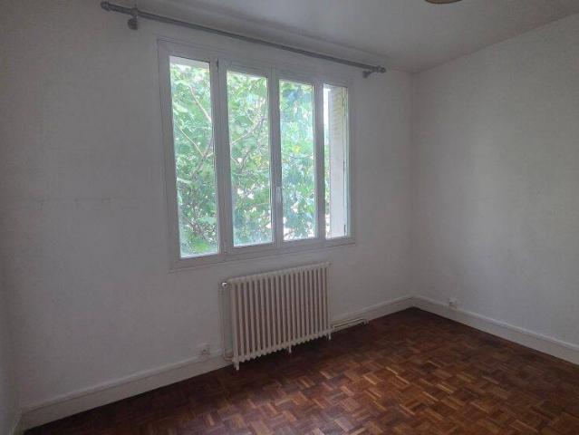 APPARTEMENT 2 Pièces MALAKOFF 36.52 m²