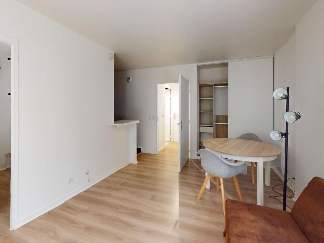 Appartement 2 pièces Massy 34.00m² 945€ à louer