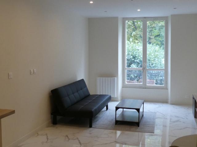 APPARTEMENT 2 PIÈCES MEUBLÉ