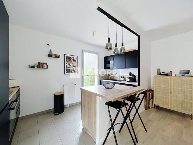 Appartement 2 pièces meublé à Savigny Le Temple de 48 m2 + plac