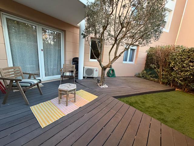 Appartement 2 pièces, Meublé, équipé et climatisé jardin parking