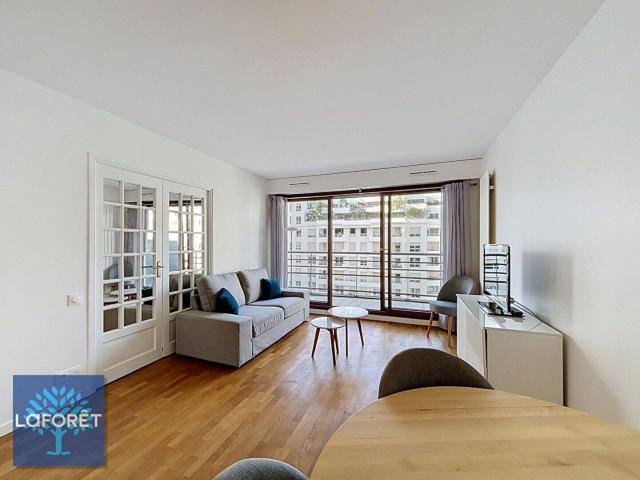 APPARTEMENT 2 PIECES MEUBLÉ PARKING