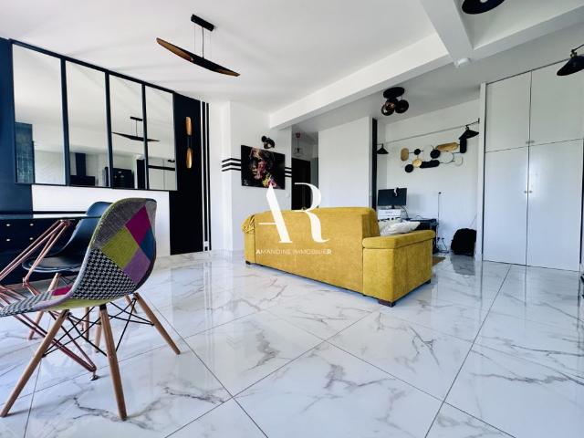 Appartement 2 pièces meublé refait à neuf avec balcon
