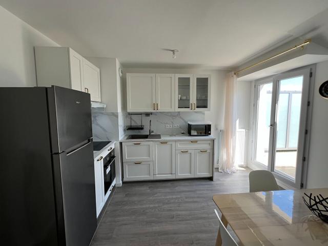 Appartement 2 pièces neuf à louer au dernier étage à Neuilly sur Marne