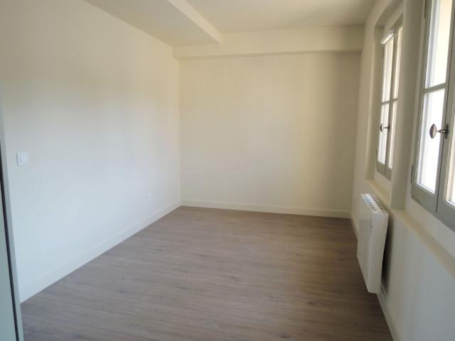Appartement 2 pièces Nîmes 33.98m² 662€ à louer