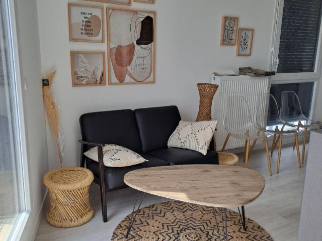 Appartement 2 pièces Noisy le Grand 35.90m² 1024€ à louer