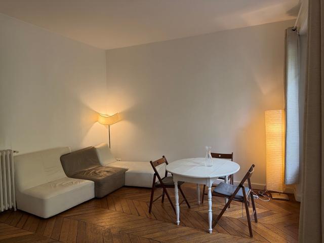 Appartement 2 pièces Paris 17 52.68m² 2370€ à louer l'Adresse