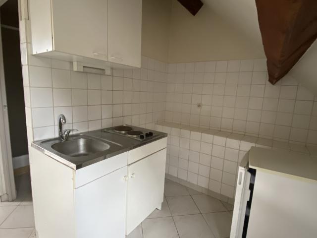 Appartement 2 pièces + parking extérieur