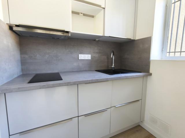 Appartement 2 pièces proche PLAGES avec TERRASSE et PARKING