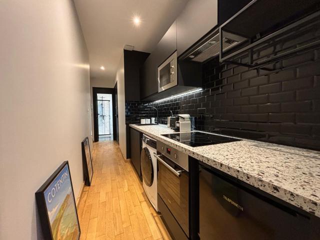 APPARTEMENT 2 PIÈCES PRÊT DE MEUBLES CHERBOURG CENTRE DISPONIBLE MI SEPTEMBRE 2026