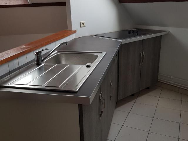 Location appartement 2 pièces, 38.00m², Soissons