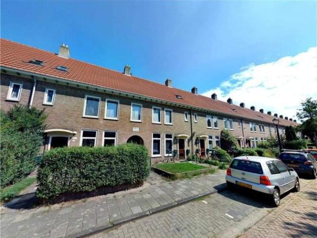 Appartement 2 Pièces St Leonardusstraat, Eindhoven Rez de chaussée avec Jardin