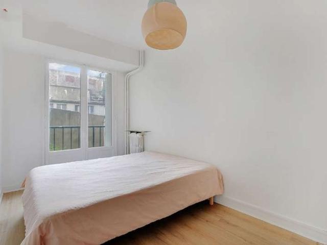 Appartement 2 rooms 49 m² Champ de Mars, Paris Amsterdam Apartments for Rent