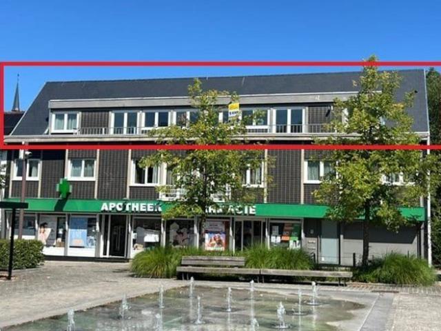 Appartement 2 slaapk, 2de verdieping, klein gebouw, centrum