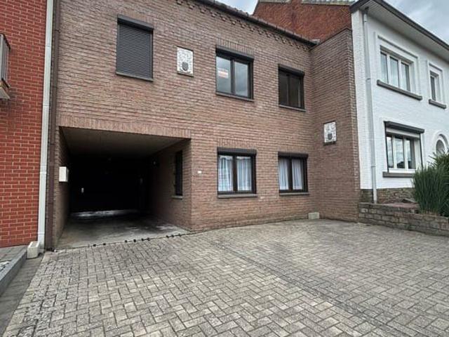 Appartement 2 slk Sint Truiden met staanplaats en terras