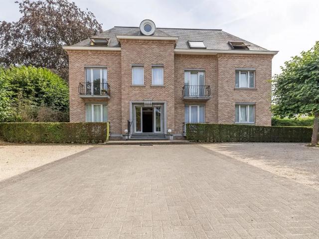 Appartement, 2 slpk, autostaanplaats in carport te Sint Joris Winge