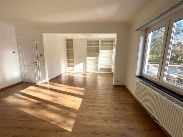 Appartement 2 slpk Hasselt, met extra kamer en airco