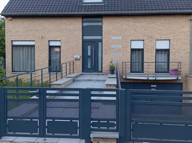 Appartement 2ch à louer, La Louvière, EPC C