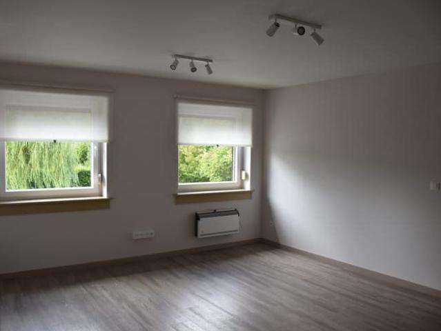 Appartement 2ch,immeuble à 4 unités, situation calme