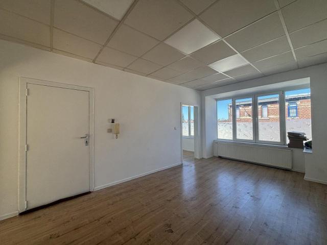 APPARTEMENT 2EME ETAGE SANS ASCENSEUR