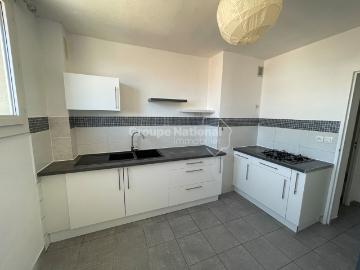 Appartement 2ème étage situé à Valréas
