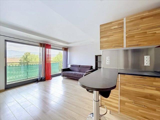 Appartement 2ème étage 27 m2 1 pièce Meublé