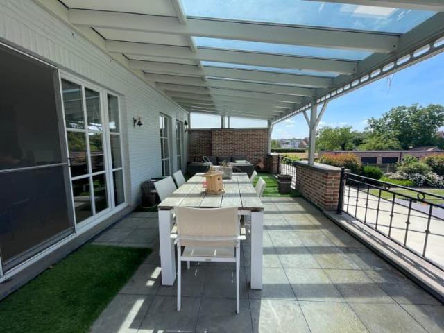 Appartement 2slpk met terras van 36m², garage, kelderberging