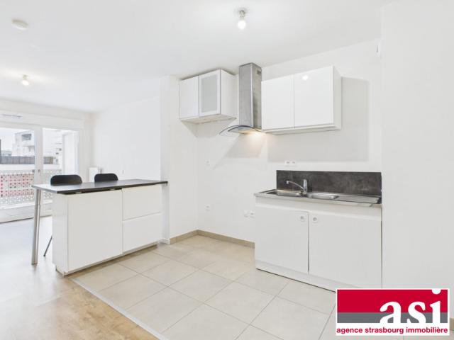 Appartement 2P de 43 m² Balcon Cave et deux parking