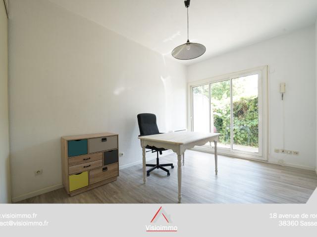 Appartement 2P neuf de 30 m2 + terrasse 6 m2 + place de parking