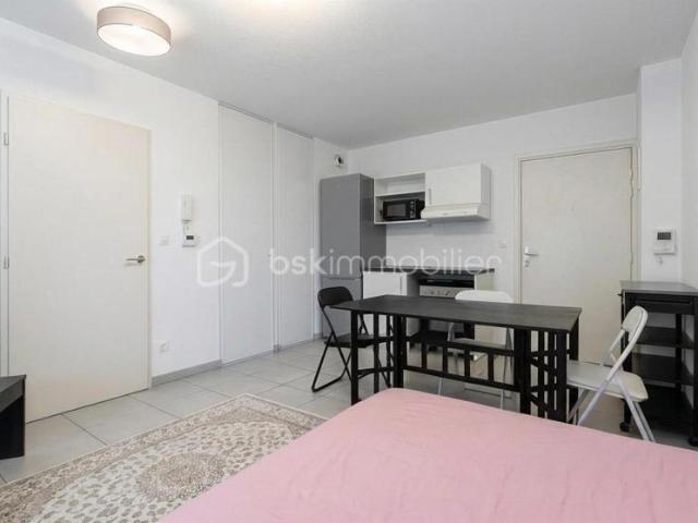 Appartement 2Pièces de 40m2 avec loggia et Place de parking