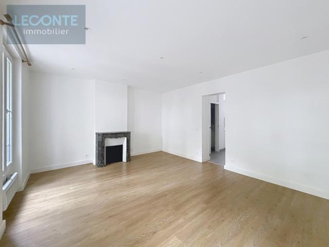 Appartement 33.47m² 1 pièce Paris