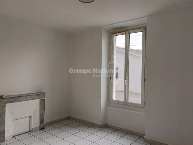 Appartement 34 m² Berre L Etang 2 pièces en Centre ville avec Garage