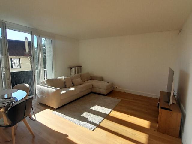 APPARTEMENT 3/4 PIÈCES MEUBLÉ EN CENTRE VILLE
