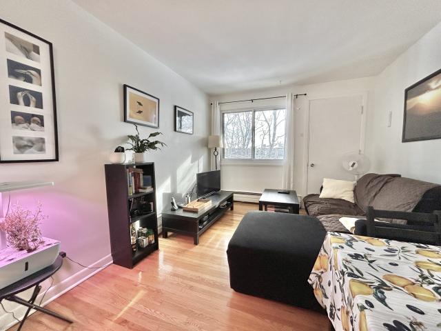Loft studio entièrement meublé à louer Sainte Foy septembre 2026