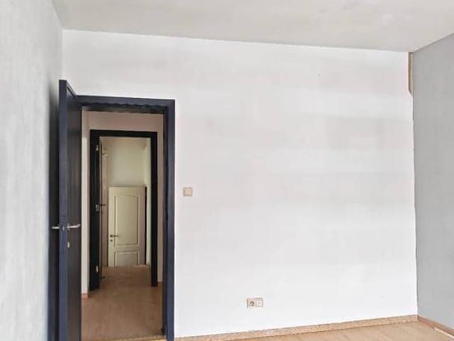 Appartement 3 chambres+1bureau à louer Charleroi