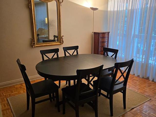 Appartement 3 chambres meublé avec ascenseur, concierge et place de parking en option Paris 13°