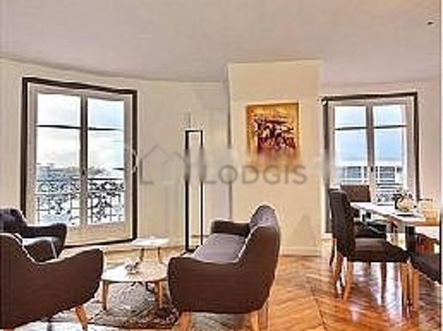 Appartement 3 chambres meublé avec ascenseur et cheminée Porte de Versailles Paris 15°