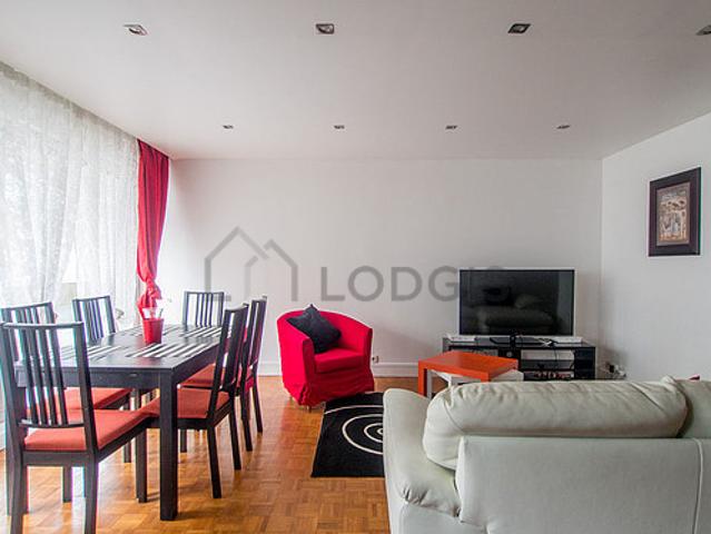 Appartement 3 chambres meublé avec ascenseur et concierge Courbevoie 92400