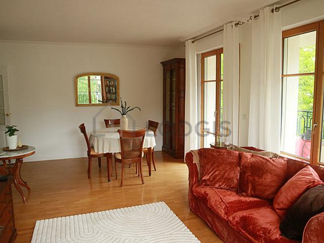 Appartement 3 chambres meublé avec garage, terrasse et ascenseur Saint Cloud 92210