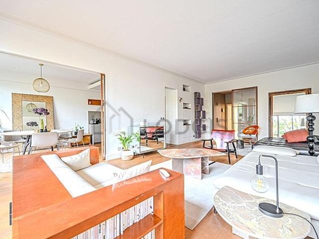 Appartement 3 chambres meublé avec terrasse, ascenseur et concierge Auteuil Paris 16°
