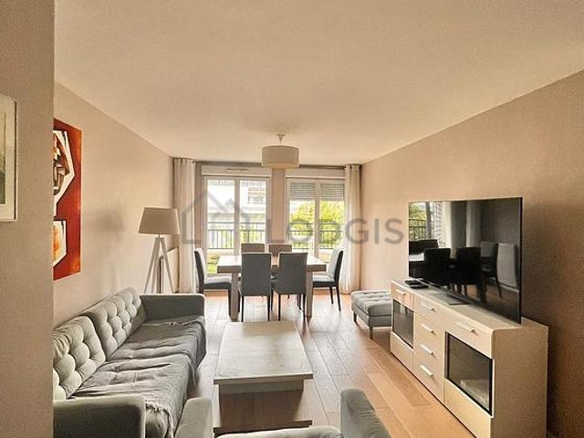 Appartement 3 chambres meublé avec terrasse, ascenseur et place de parking en option Issy Les Moulineaux 92130