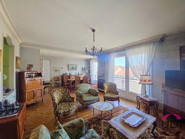 Appartement 3 chambres avec balcon, parking et ascenseur – Centre ville Montluçon